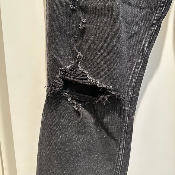 Abercrombie & Fitch - High Rise Skinny Jean - Picture 3 of 4